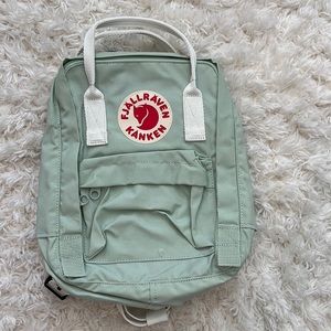 FJALLRAVEN KANKEN mini backpack